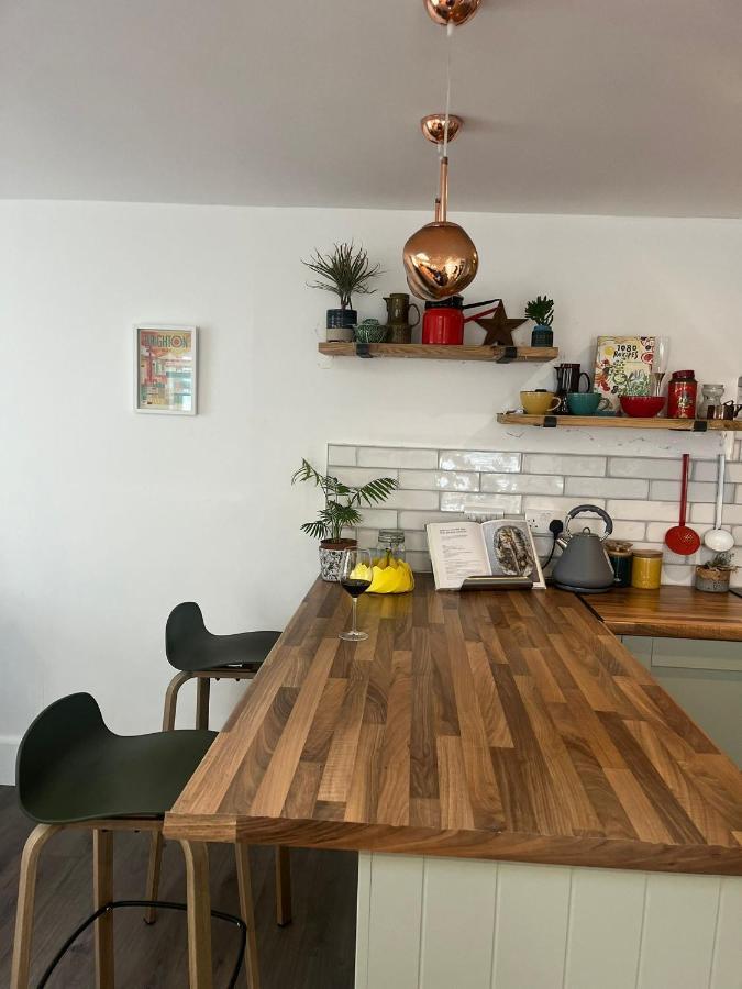 Beach, Hills, Food, Scenic Walks-The Kelp House. Peacehaven Экстерьер фото